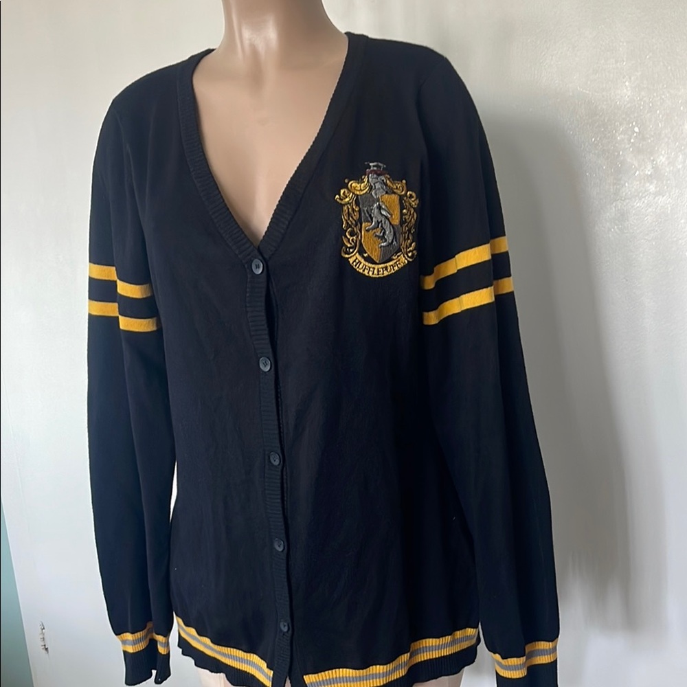 HARRY POTTER  Black & Gold Women's Cardigan, Womens SWEATER  size XL” with Crest